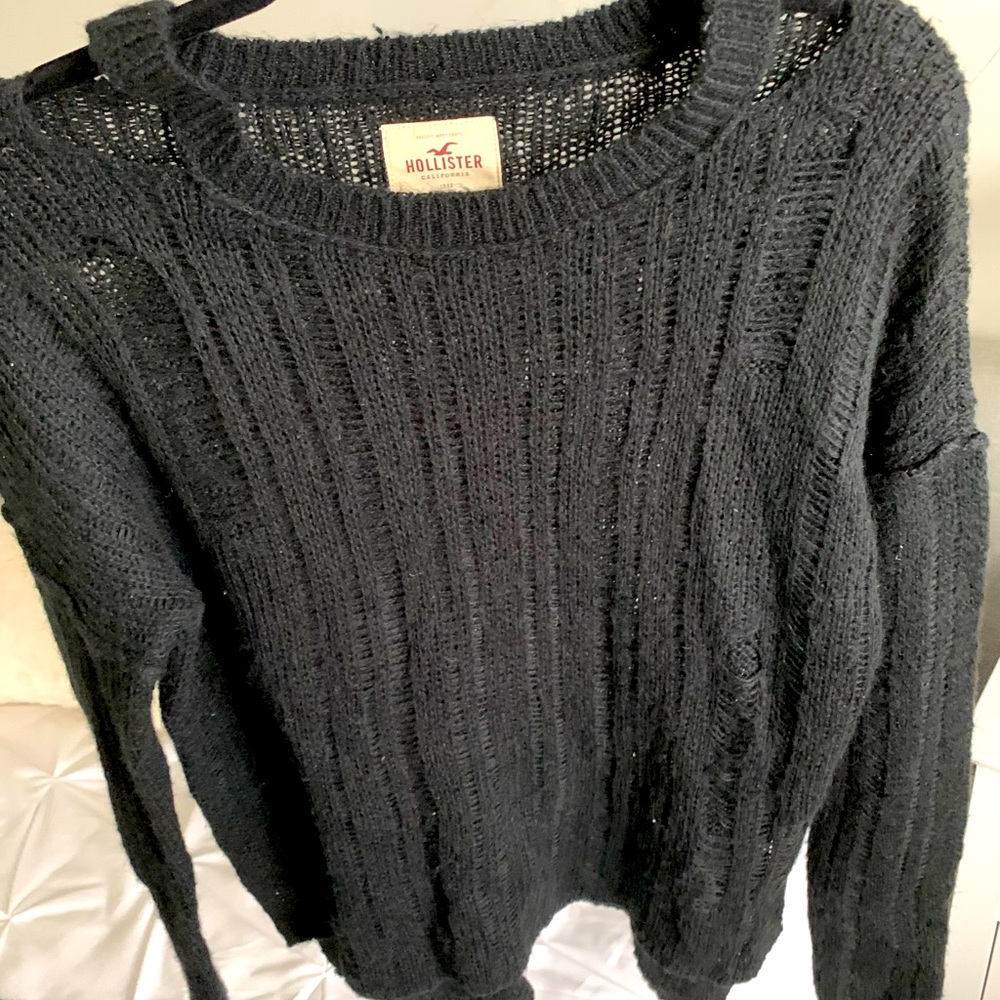 NWOT- Hollister Black Sweater